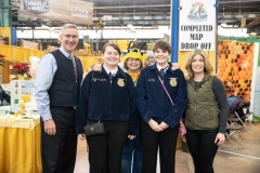 7 de enero de 2019: La senadora Katie Muth (D-Montgomery) asiste al Farm Show 2019 en Harrisburg, PA.