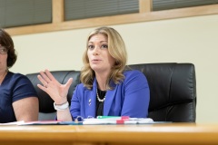 12 de septiembre de 2019: La senadora Katie Muth y la representante Danielle Friel Otten coorganizaron un ayuntamiento para residentes.