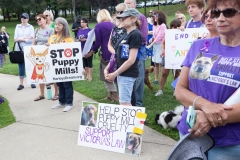 August 25, 2019: Senators Katie Muth and Andy Dinniman joined animal advocates in Upper Merion yesterday for a rally to promote passage of “Victoria’s Law” that would prohibit the sale of dogs or cats in pet shops in an attempt to close puppy mills in Pennsylvania.