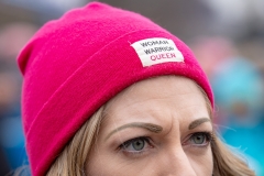 19 de enero de 2019: La senadora Katie Muth se une a miles de personas en la 3ª Marcha Anual de las Mujeres en Filadelfia.