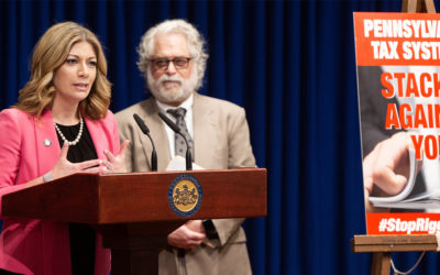Los senadores Haywood, Hughes y Muth organizaron una conferencia de prensa sobre el impuesto de participación equitativa